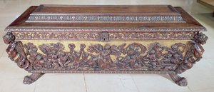 Cassete veneziano (madeira dourada)